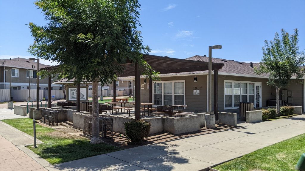 Harden Ranch Apartments Chispa