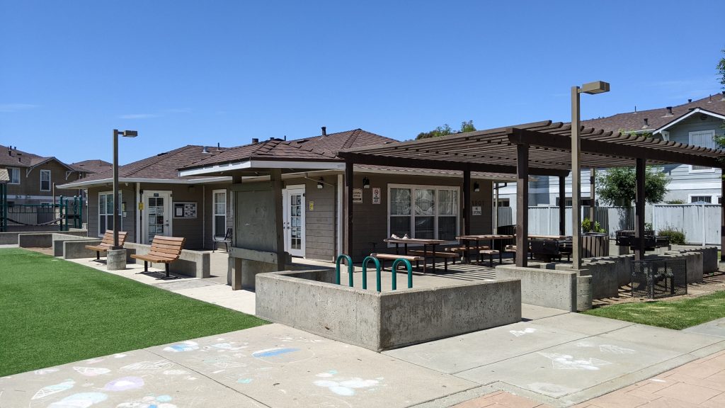 Harden Ranch Apartments Chispa